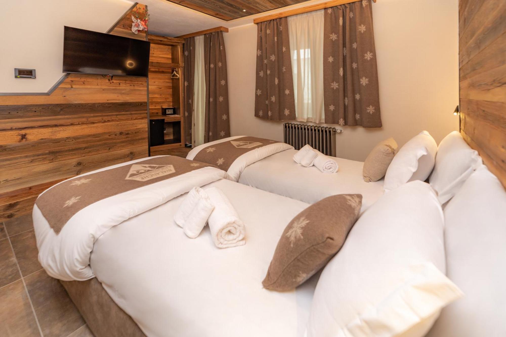 Avalanche - Alpine Boutique Hotel Oulx Buitenkant foto