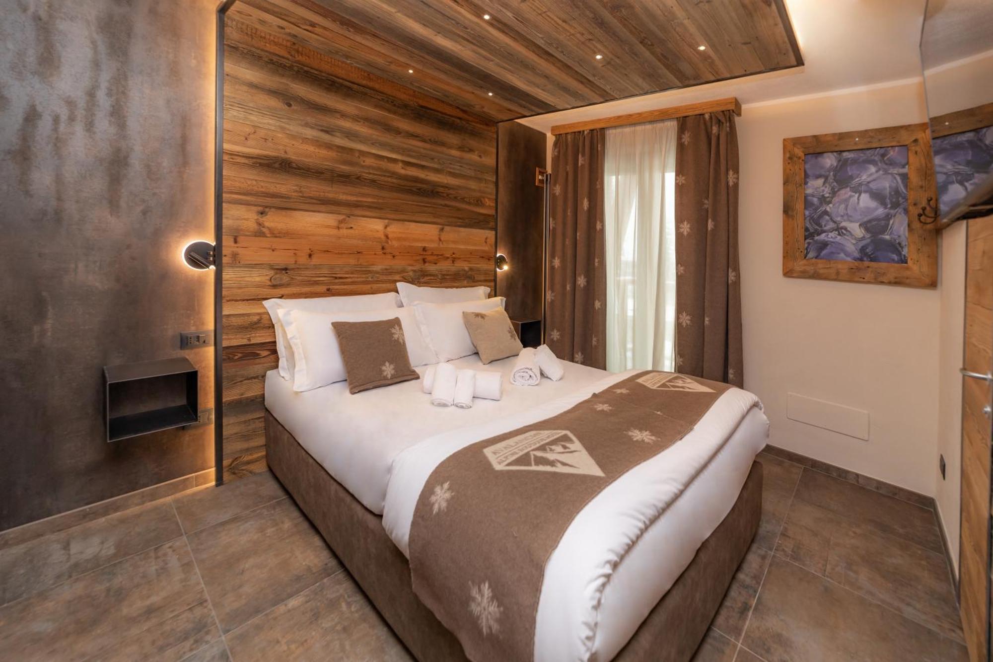 Avalanche - Alpine Boutique Hotel Oulx Buitenkant foto